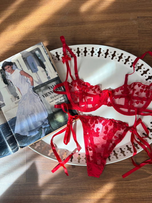 Scarlet Hearts Set