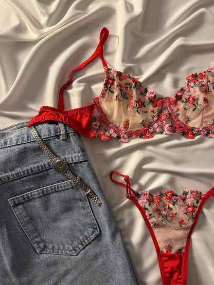 Scarlet Garden Set